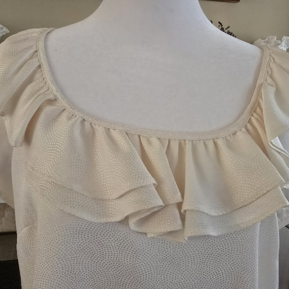 LOFT Cream Ruffle Blouse - Picture 2 of 8